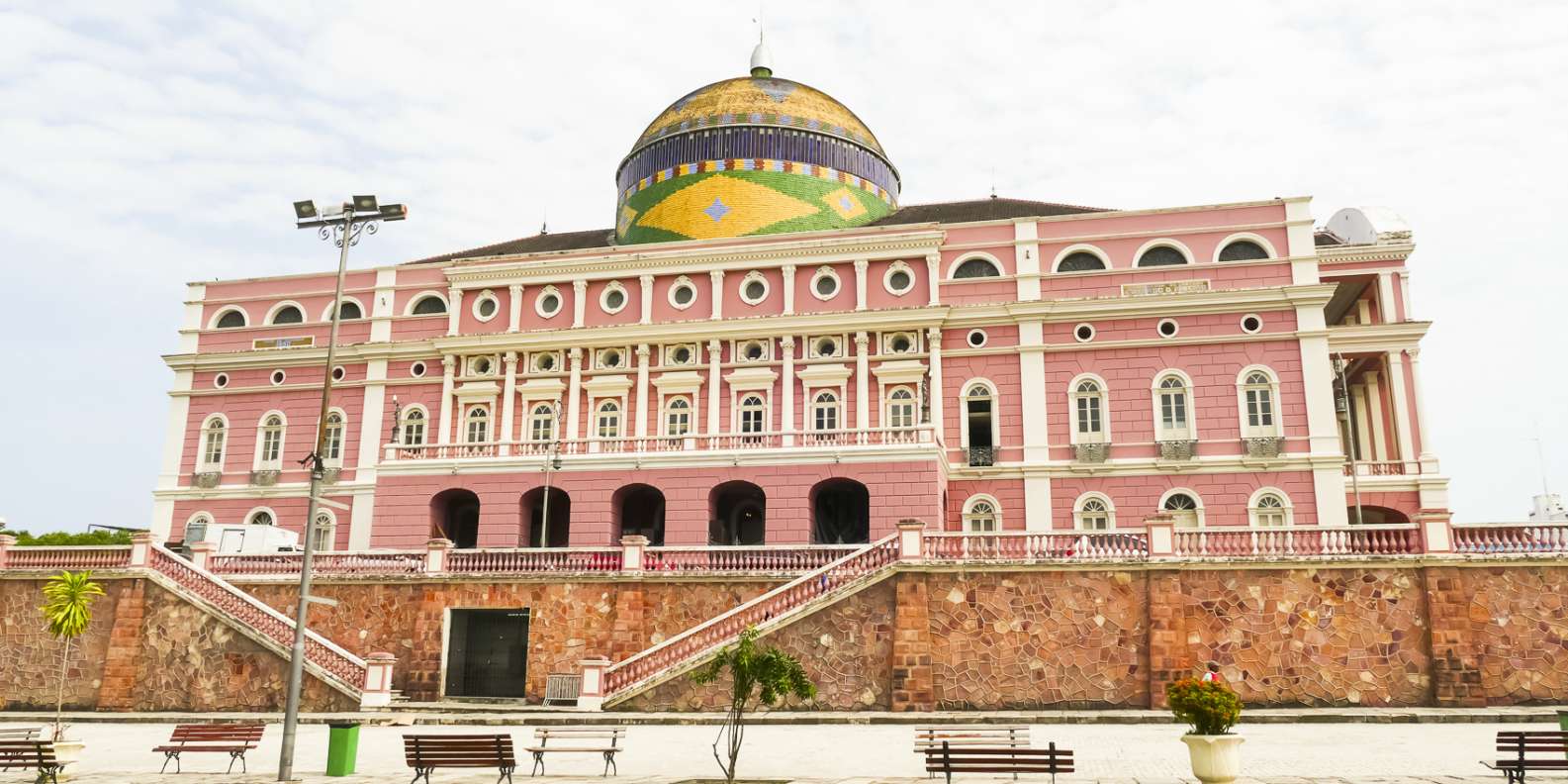 things to do in Manaus